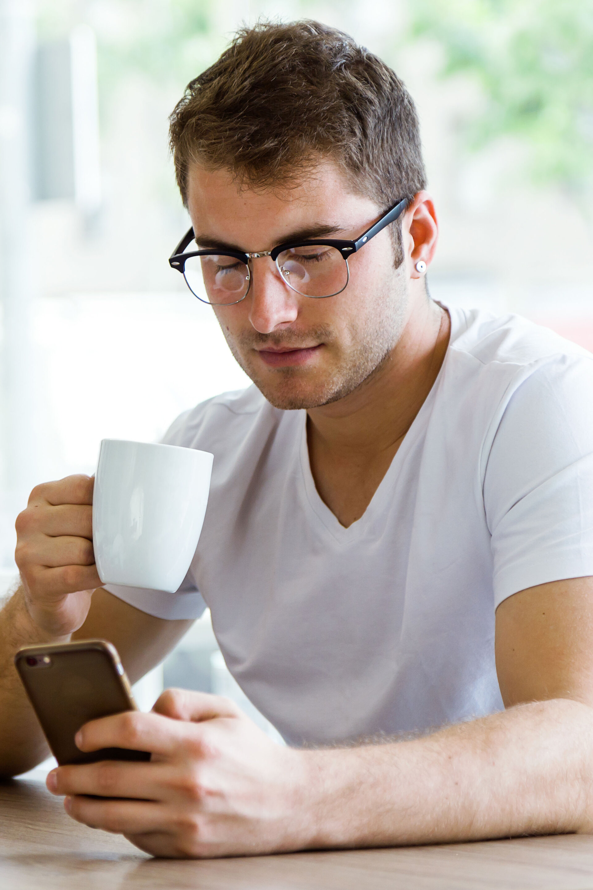 Dank monatlicher Informationen können Wohnungsnutzer die Auswirkungen des eigenen Verbrauchsverhaltens schneller nachvollziehen und mehr Transparenz durch Vergleiche zum Vorjahr und zum Durchschnittsverbrauch im Gebäude erhalten