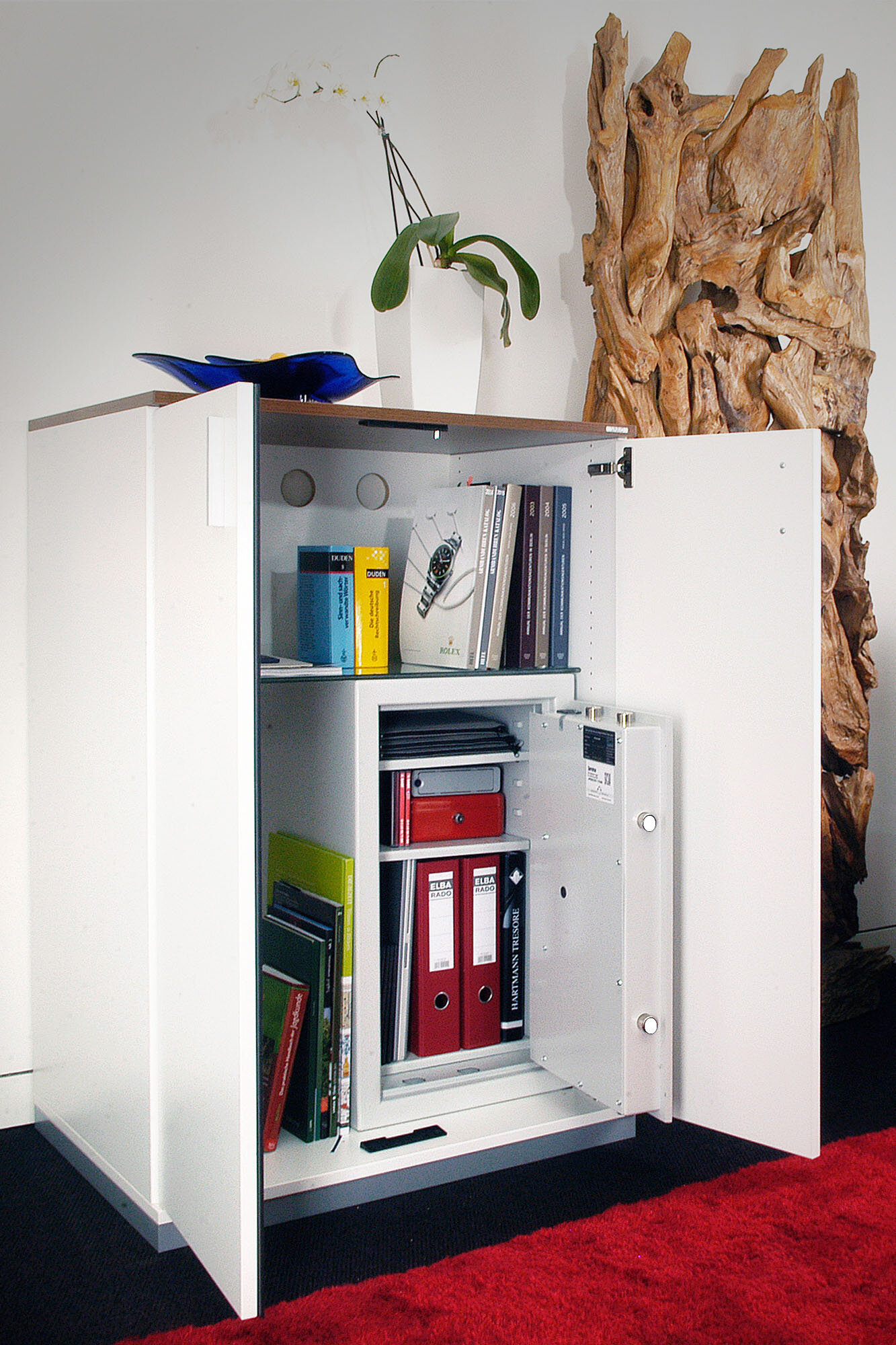 Schutz für alle Fälle: Wertschränke sind der passende Aufbewahrungsort für Schmuck, Uhren und Bargeld, aber auch für wichtige Dokumente