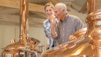 Bierbrauen nach alter Tradition. | © Bezirk Oberbayern, Archiv FLM Glentleiten