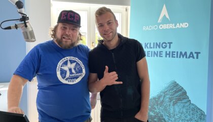 Daniel Aubeck mit Radio Oberland Moderator Simon Fritzenschaft | © Radio Oberland 