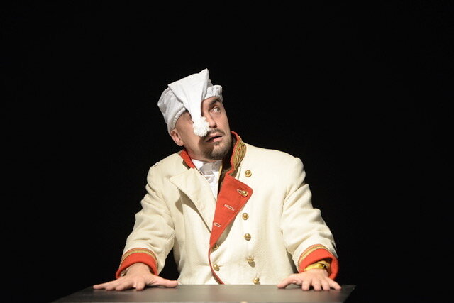 "Mir bleibt auch nix erspart!" Was treibt den guten Kaiser nächtlich um? Max Pfnür als Franz Joseph I. von Österreich in Karl Kraus' prophetischer, apokalyptischer Weltkriegs-Satire DIE LETZTEN TAG DER MENSCHHEIT