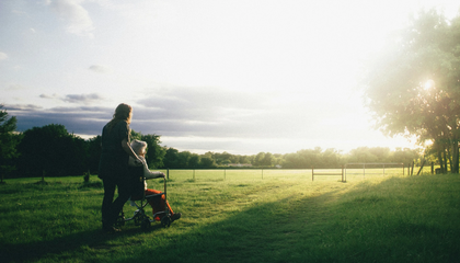I took this photo of my wife with her grandma, as part of a project she had to do for Occupational therapy school. Her grandma is over 90 and has severe Dementia and has lived with my wife and her parents for the last 5+ years. | © Unsplash / Dominik Lange