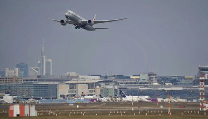 Air China Boeing 787 during takeoff in Frankfurt! | © Unsplash / Jan Rosolino