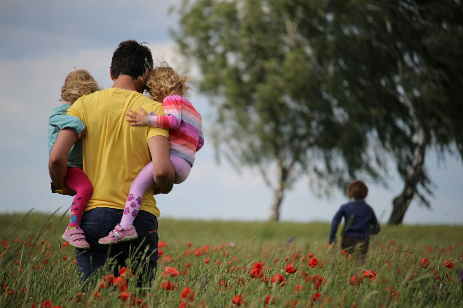 Heading home before the storm | © Unsplash / Juliane Liebermann