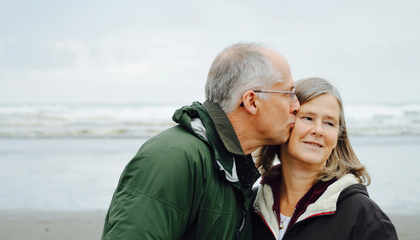 These are my parents. This photo was taken Christmas and even though my mom squeamishly refused to kiss my dad, my dad took the opportunity and this photo was the result. | © Unsplash / Esther Ann
